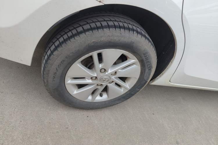 Used Toyota Corolla 2014 1.6L CVT GL Right Rear Wheel Hub