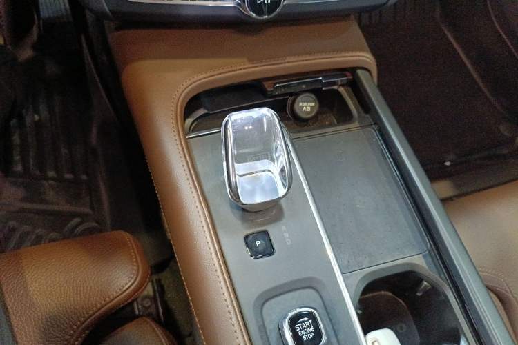 Used Volvo S90 2024 B5 Zhiyuan Luxury Edition
