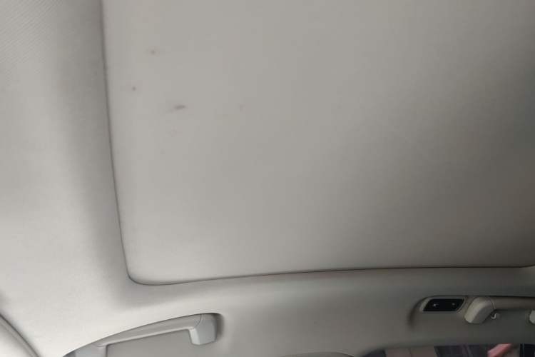 Used Lynk & Co 02 2020 1.5T DCT Two-Wheel Drive Pro Edition Headliner