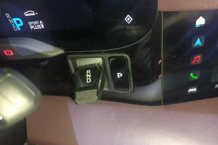 Used Porsche Taycan 2022-Year Updated Taycan