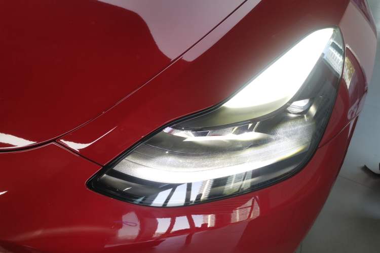 Used Tesla Model Y 2021 Long-Range All-Wheel-Drive Version 3D7
