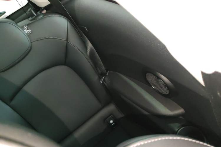 Used MINI MINI 2021 1.5T COOPER Classic Edition
