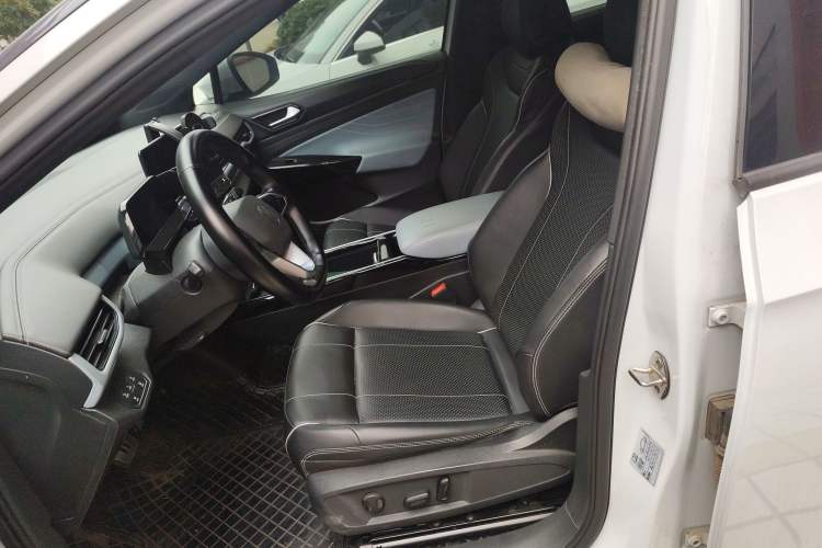 Used Volkswagen ID.4 X 2021 Pure+ Long-Range Edition Left Front Seat