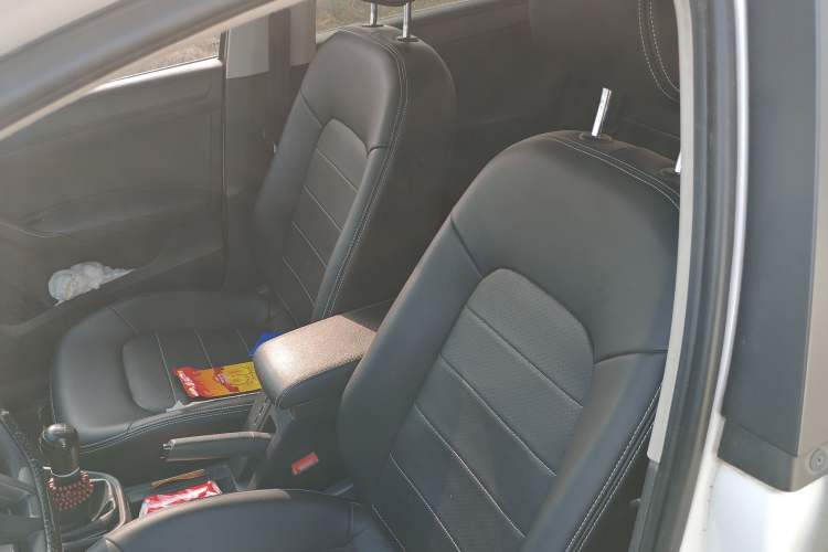 Used Volkswagen Santana 2016 1.6L Manual Fashion Edition Left Front Seat