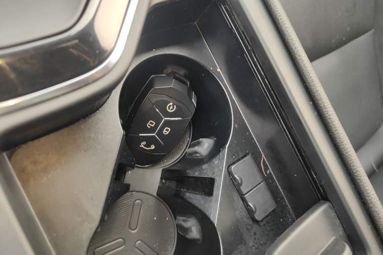 Used Lynk & Co 02 2018 1.5T DCT Two-Wheel Drive Pro Version China V Emission Standard Vehicle Key