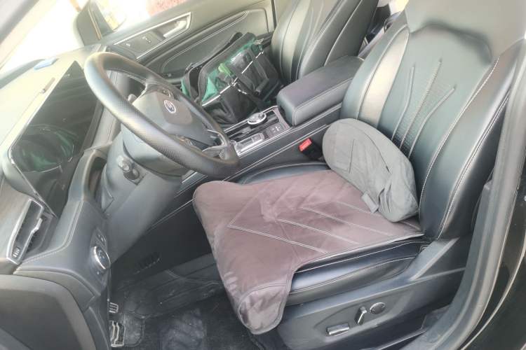 Used Ford Edge 2020 EcoBoost 245 Two-Wheel Drive Titanium 7-Seater