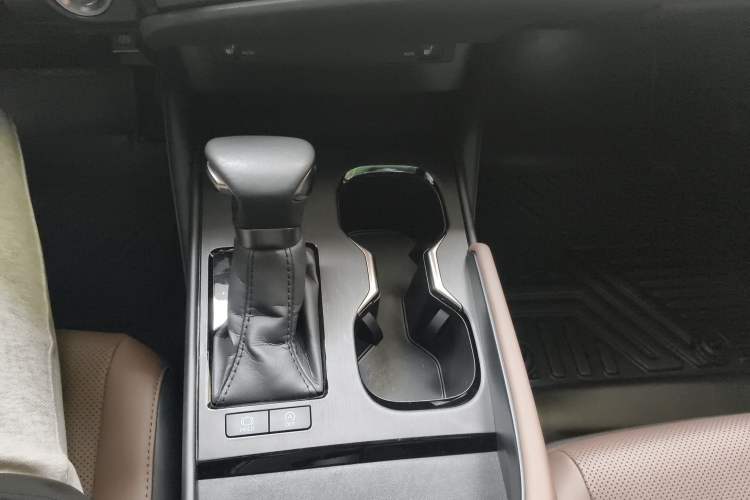 Used Lexus ES 2022 200 Excellence Edition