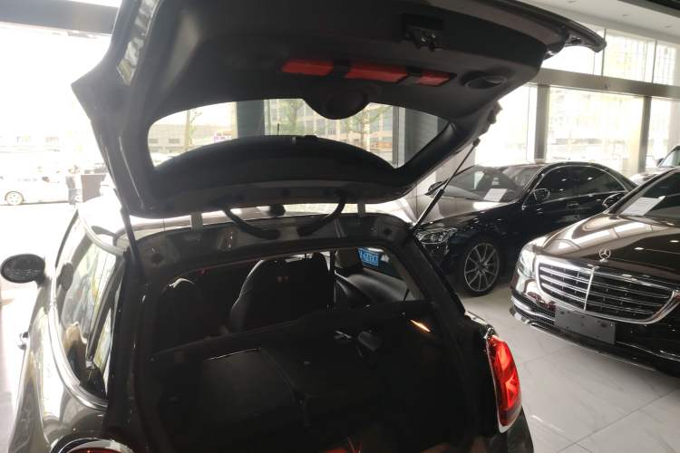 Used MINI 2022 Updated 1.5T COOPER Classic Edition Trunk