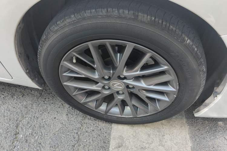 Used Lexus ES 2017 200 30th Anniversary Edition