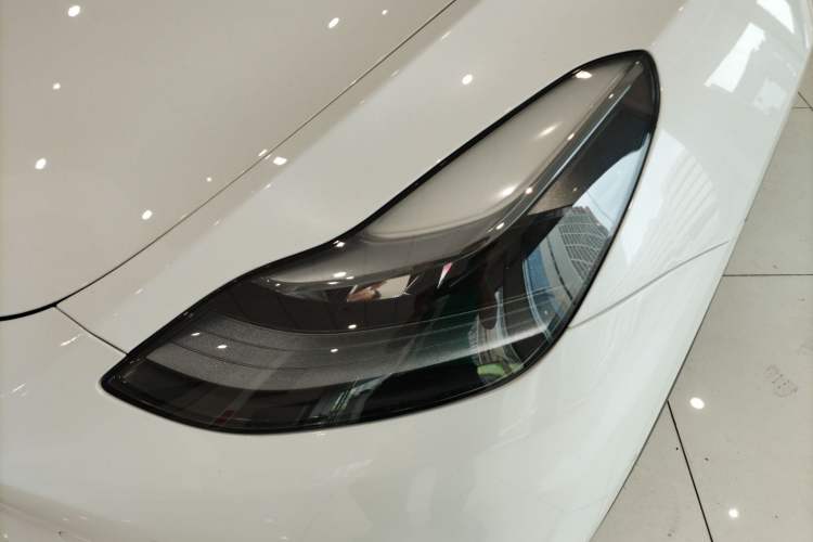 Used Tesla Model Y 2023 Rear-Wheel-Drive Version
