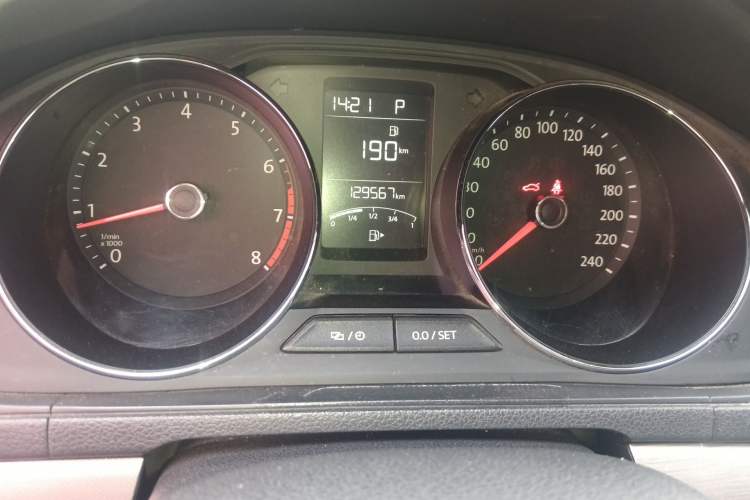 Used Volkswagen Lavida 2017 1.6L Automatic Comfort Edition
