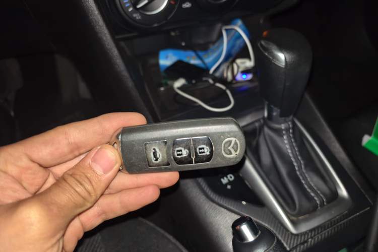 Used Mazda 3 Axela 2017 Sedan 1.5L Automatic Comfort Model Emission Standard China V
