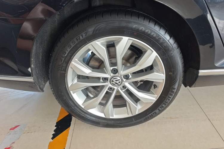 Used Volkswagen Magotan 2018 Facelift 330TSI DSG Luxury Model