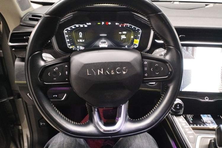 Used Lynk & Co 05 2020 2.0TD Two-Wheel Drive Shine Halo