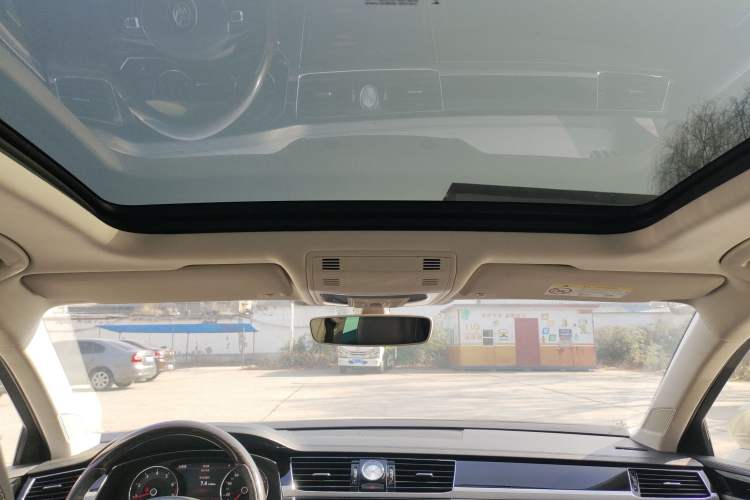 Used Volkswagen Phideon 2019 380TSI Two-Wheel Drive Business Edition China VI Standard