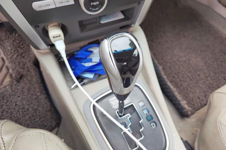 Used Soueast V3 Lingyue 2010 1.5L CVT Luxury Edition
