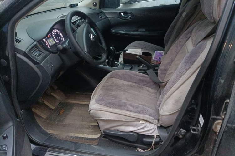 Used Nissan Tiida 2011 1.6L Manual Comfort Edition Left Front Seat