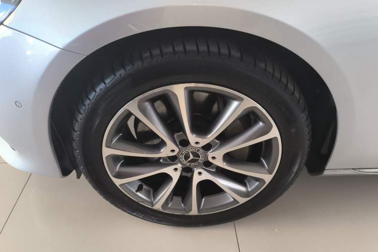 Used Mercedes-Benz E-Class 2017 E 300 L Luxury Model
