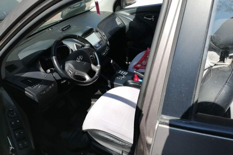 Used Hyundai ix35 2013 2.0L Automatic Two-Wheel Drive Smart GLS China IV Standard Left Front Seat