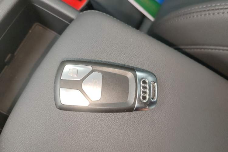 Used Audi A5 2023 Sportback 40 TFSI quattro Luxury Dynamic Edition Vehicle Key