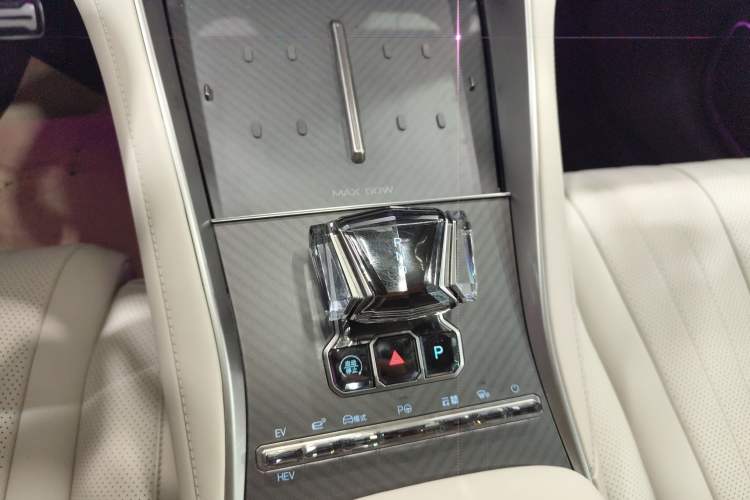 Used Denza Z9GT 2024 1100 Four-Wheel Drive Ultra Version