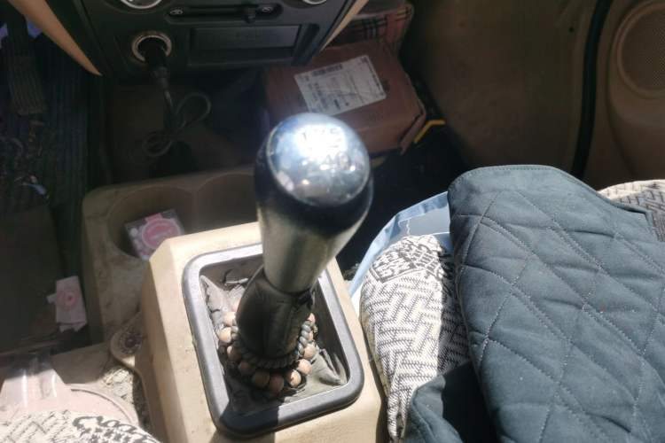 Used Dongfeng Xiaokang C36 2019 1.5L Base Version II China VI DK15 Gear Lever