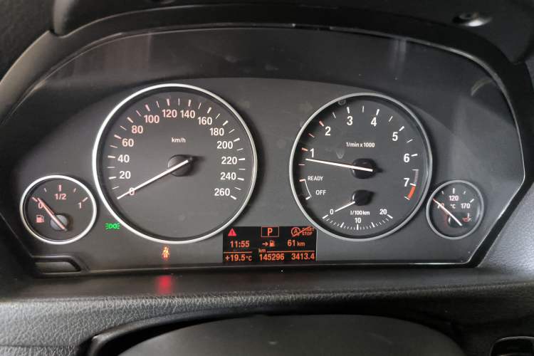 Used BMW 3 Series 2016 320Li Ambition Model
