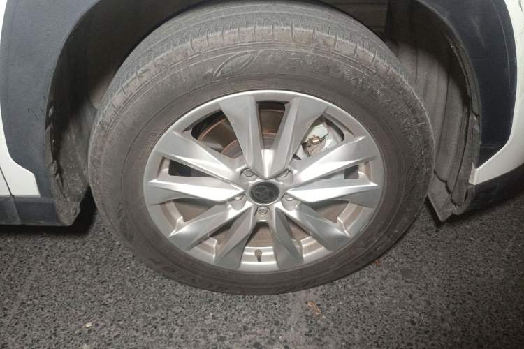 Used Toyota Corolla Cross 2022 2.0L Pioneer Edition Right Front Wheel Hub