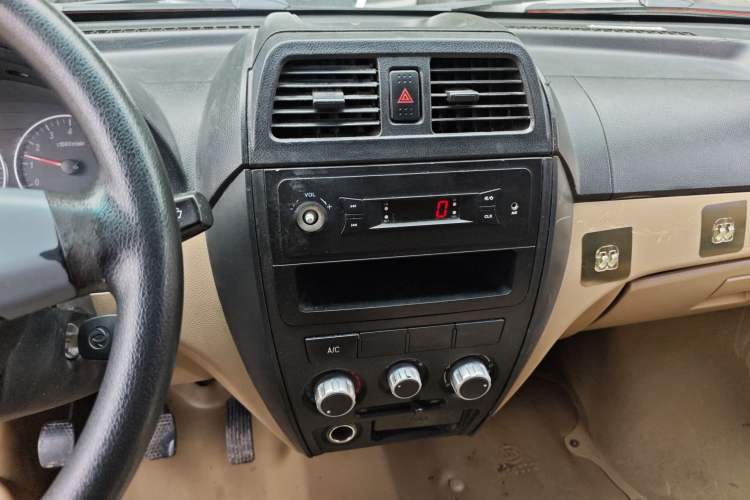 Used Dongfeng Xiaokang C36 2019 1.5L Base Version II China VI DK15
