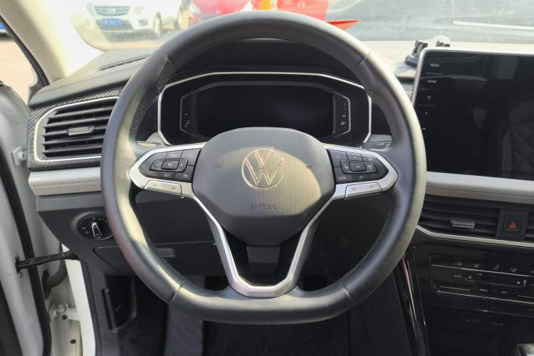 Used Volkswagen Tayron 2023 300TSI Two-Wheel-Drive Luxury Plus Advanced Edition