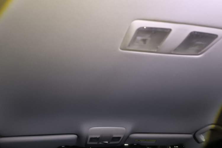 Used Mazda CX-8 2019 2.5L Two-Wheel Drive Luxury Version Headliner