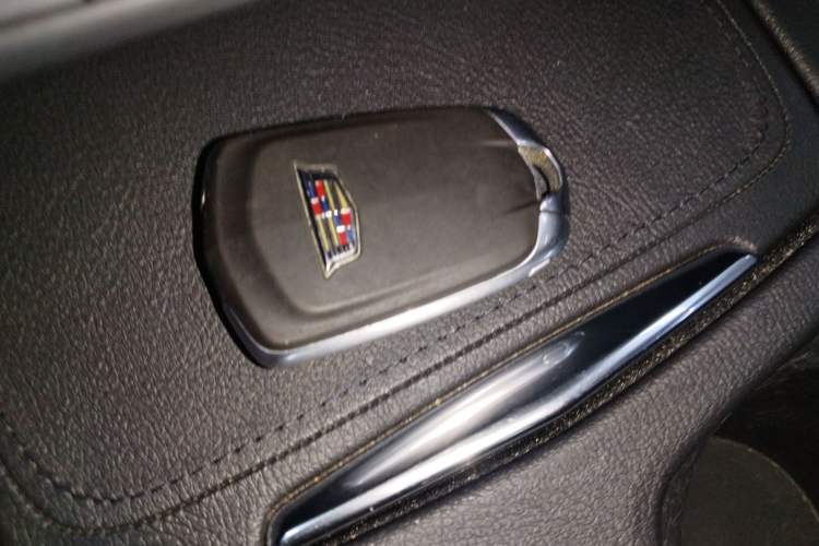 Used Cadillac XT4 2020 28T Two-Wheel-Drive Leading Version