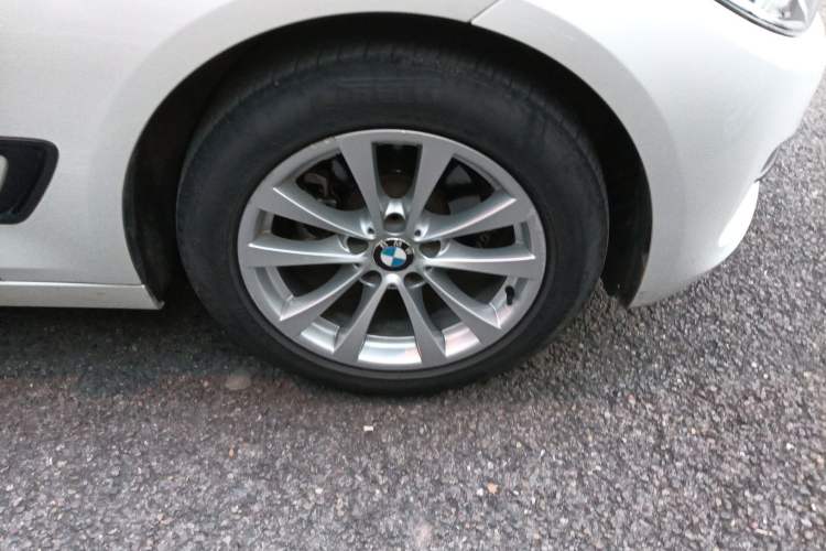 Used BMW 3 Series GT 2017 320i Sport Edition
