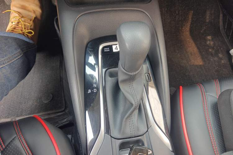 Used Toyota Corolla 2021 Dual-Engine 1.8L E-CVT Pioneer Edition