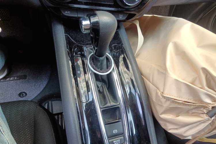 Used Honda Vezel 2015 1.5L CVT two-wheel drive Comfort trim