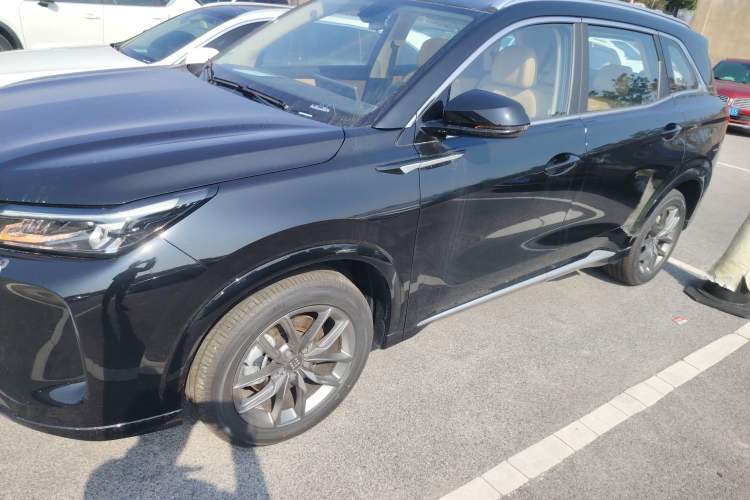 Used Landian E5 PLUS 2026 Model, 165km Long-Range First-Adoption Edition, 7-seater