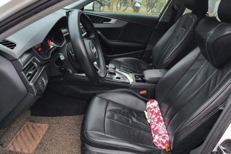 Used Audi A4L 2018 30th Anniversary Edition 40 TFSI Trendy Model
