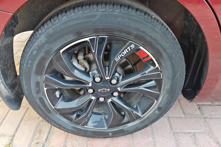 Used Chevrolet Monza 2020 Light Hybrid RS 330T Automatic Comfort Edition Right Rear Wheel Hub