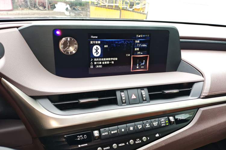 Used Lexus ES 2020 200 Excellence Edition
