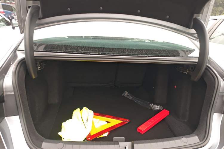 Used BYD Qin PLUS 2021 EV 400KM Leading Comfort Edition