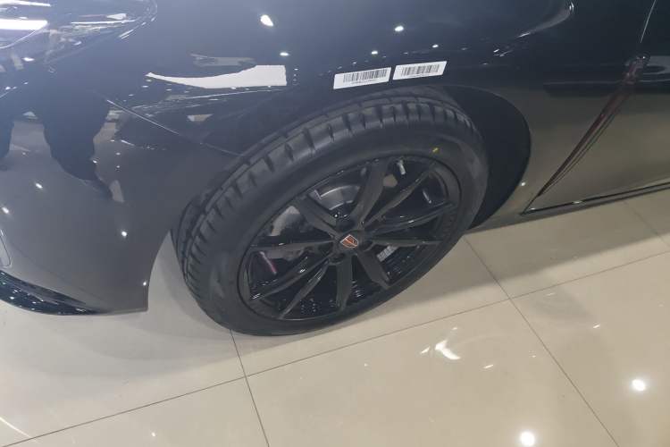 Used Hongqi H5 2025 2.0T Automatic Xuan Ying Edition
