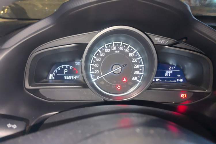 Used Mazda 3 Axela 2017 Hatchback 1.5L Automatic Comfort Model Emission Standard China V