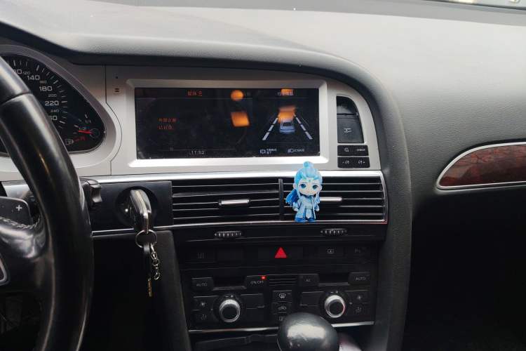 Used Audi A6L 2011 2.0 TFSI Automatic Standard Edition Audio And AC Panel