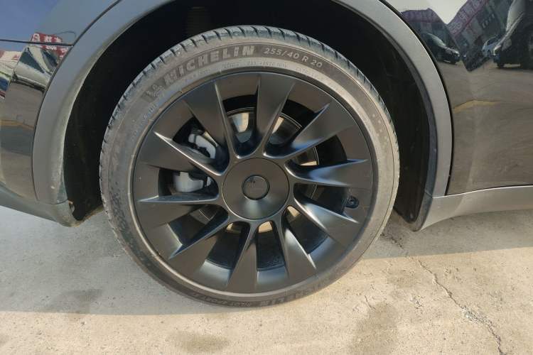 Used Tesla Model Y 2023 Rear-Wheel-Drive Version