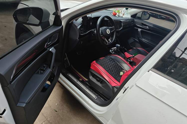 Used Volkswagen Tayron X 2020 330TSI Two-Wheel Drive Luxury Smart Connectivity Version Driver Seat