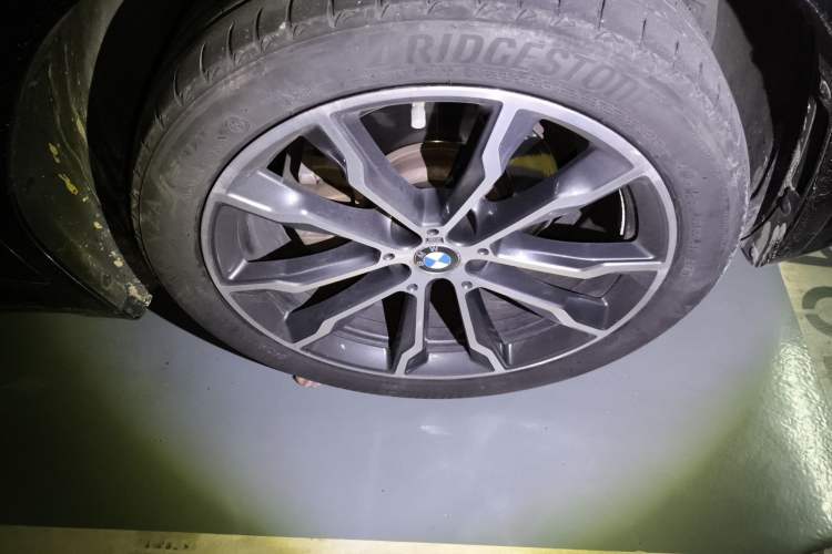Used BMW X3 2022 xDrive30i Luxury Model M Night Sky Package Right Front Wheel Hub