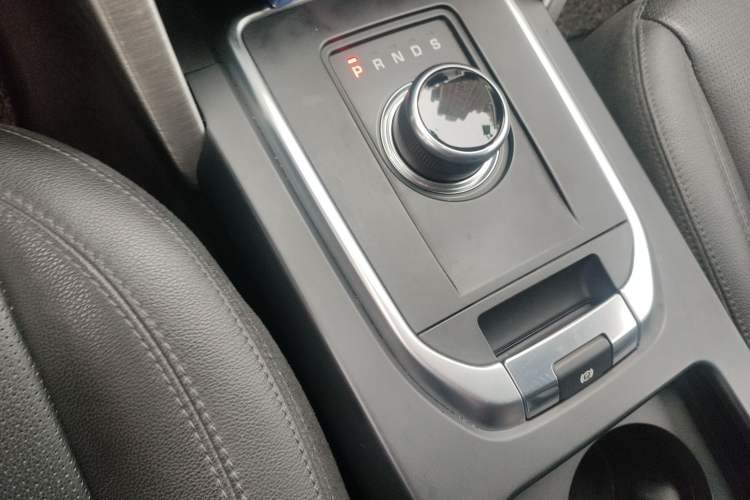 Used Land Rover Discovery Sport 2018 240 PS SE Version
