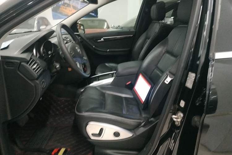 Used Mercedes-Benz R-Class 2017 R 320 4MATIC Business Edition Prestige Model
