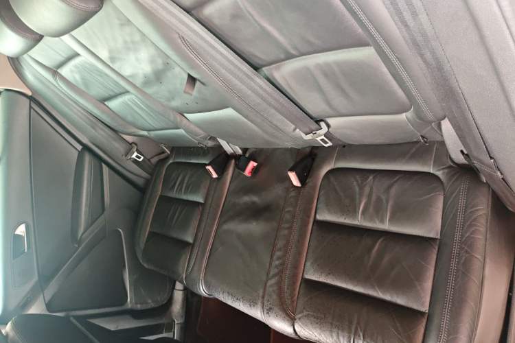 Used Volkswagen Tiguan 2009 2.0 TSI Luxury Edition Left Rear Seat