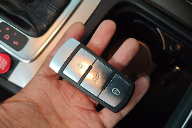 Used Volkswagen Magotan 2013 2.0 TSI Prestige Model Vehicle Key